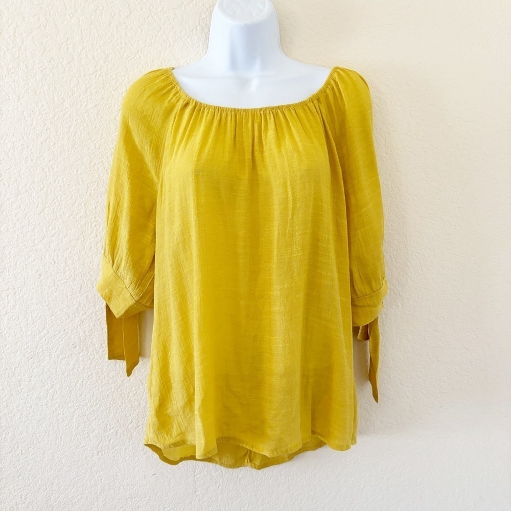Women’s‎ Unique Spectrum yellow mustard top Size Large